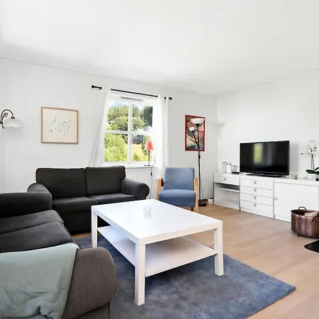Family-friendly, Spacious Apartment, Parking * クリスティアンサン