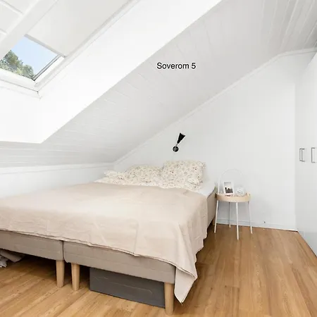 Family-friendly, Spacious Apartment, Parking *