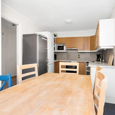 Family-friendly, Spacious Apartment, Parking *