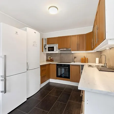 Family-friendly, Spacious Apartment, Parking Διαμέρισμα