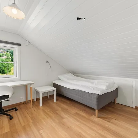 Family-friendly, Spacious Apartment, Parking *
