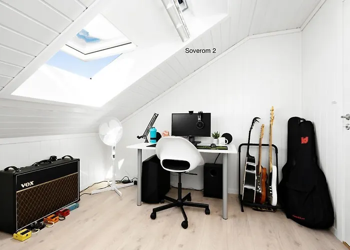 公寓 Family-friendly, Spacious Apartment, Parking *