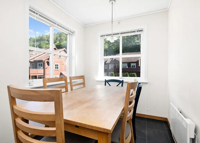 公寓 Family-friendly, Spacious Apartment, Parking